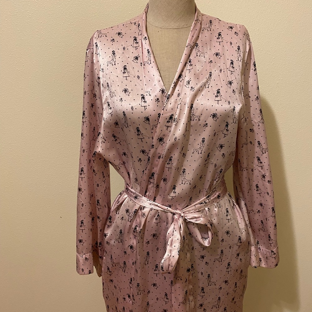 Pink Satin Robe with Pattern Morgan Taylor - Picture 3 of 5